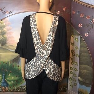 7th Ray Black Cheetah Woman’s Blouse Sz S NWT